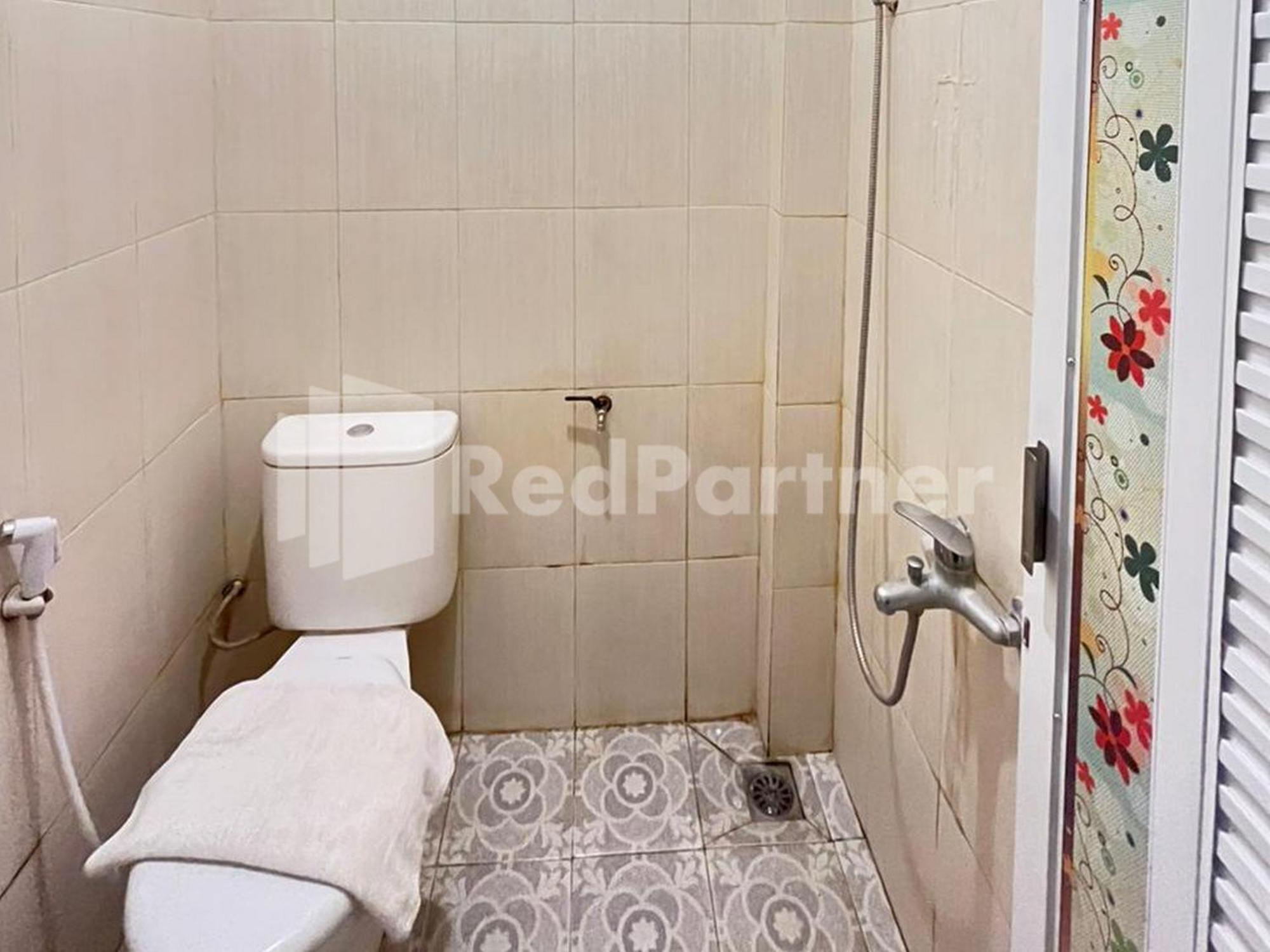 Hotel Andono Near Yia Mitra Reddoorz Temon 外观 照片